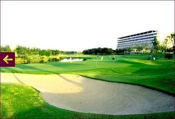 Bangkok Golf Spa Resort Экстерьер фото